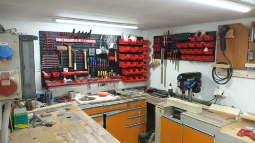 Stěna na nářadí 1728×780 mm – 50 boxů s držáky photo review